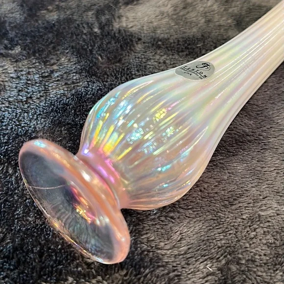 Fenton pink iridescent / opalescent bud vase with sticker, approx 8 1/2” - Picture 6 of 9